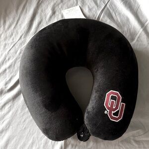 Travel Neck Pillow - University of Oklahoma - OU - Boomer Sooner